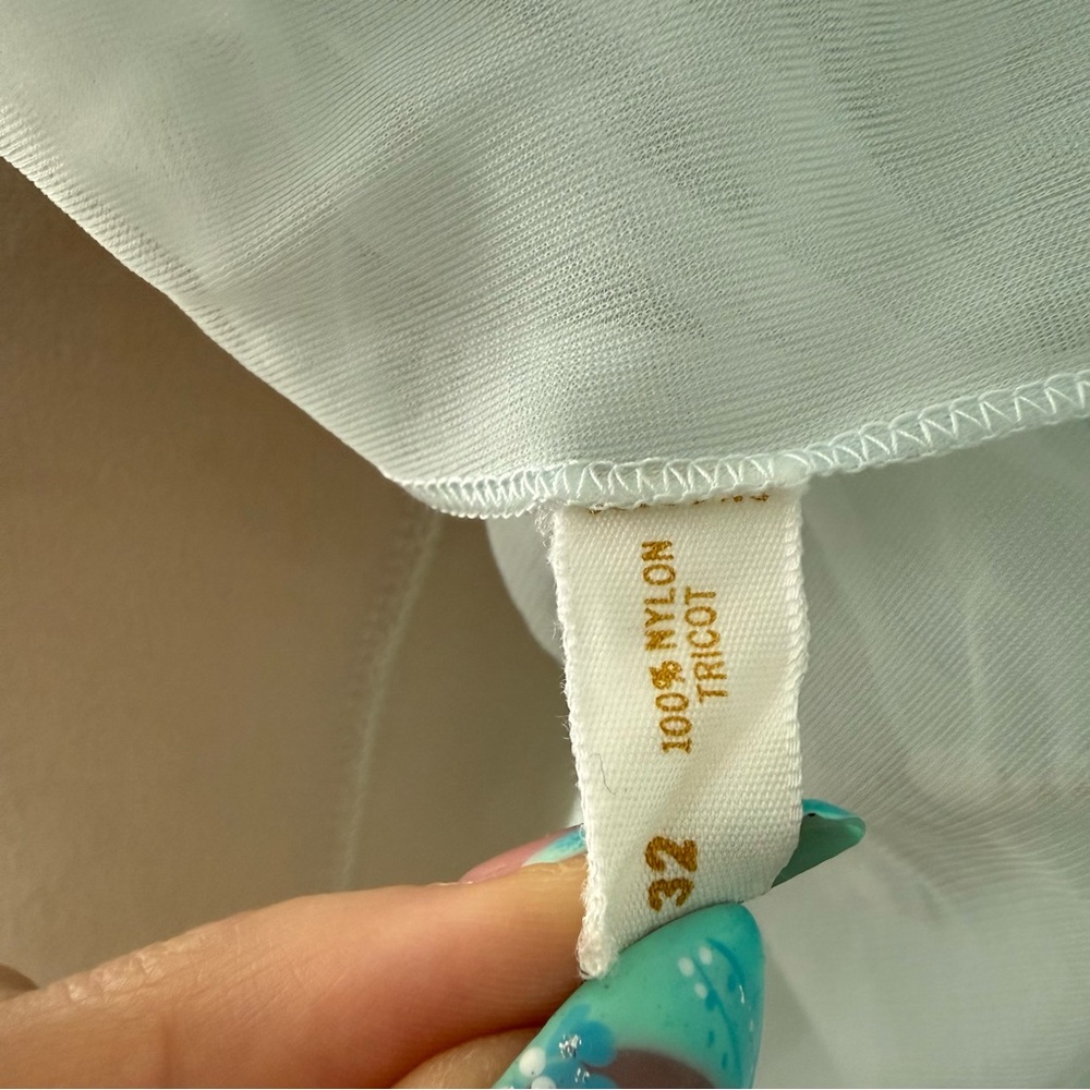 🤍 Rogers Vintage Sheer Peignoir Nightgown Light Blue Embroidered Front & Back 🤍 - Picture 10 of 14